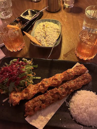 Photo of Opuz Kitchen & Bar Hemel - 162 Marlowes, Hemel Hempstead HP1 1BA